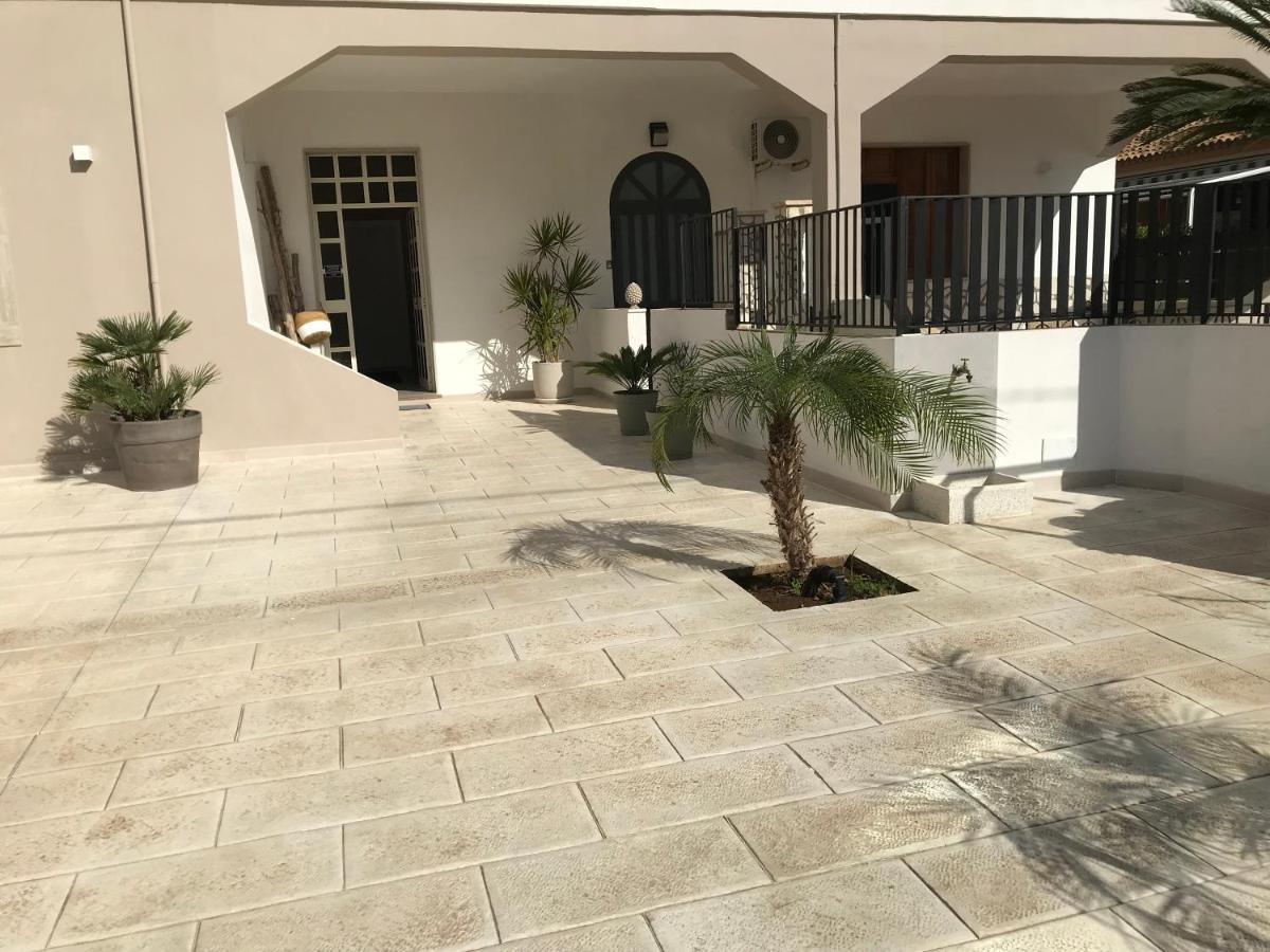 Scogliera Apartments Авола Экстерьер фото